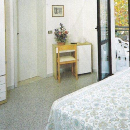 Hotel Abay Rimini Luaran gambar